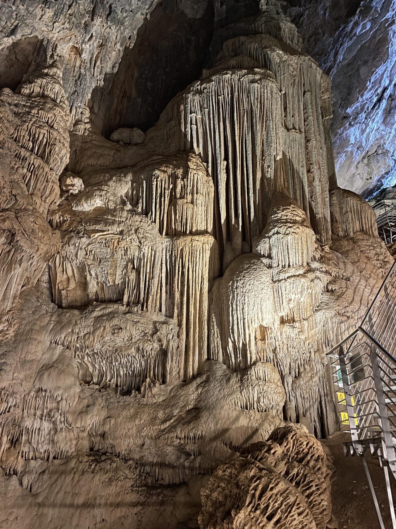 Grotta Verde di Capo Caccia: storia, geologia e come visitarla da Alghero. 5 cose da sapere 2 formazioni carsiche grotta verde